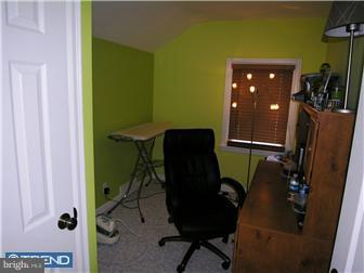 90 Newtown Road Warminster, PA 18974 - Photo 8 of 12 Bedroom 3