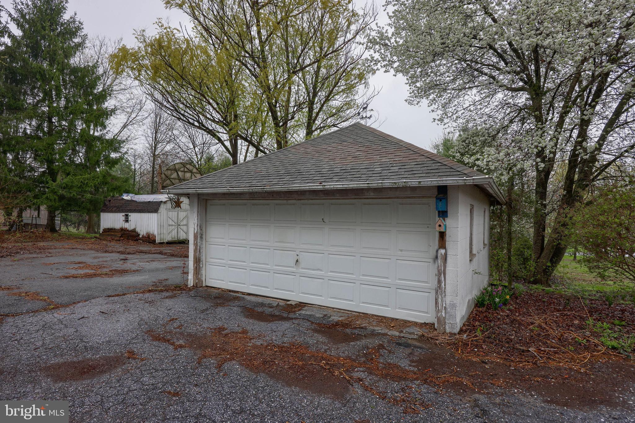 670 Greentree Road Elizabethtown, PA 17022 - Photo 5 of 61
