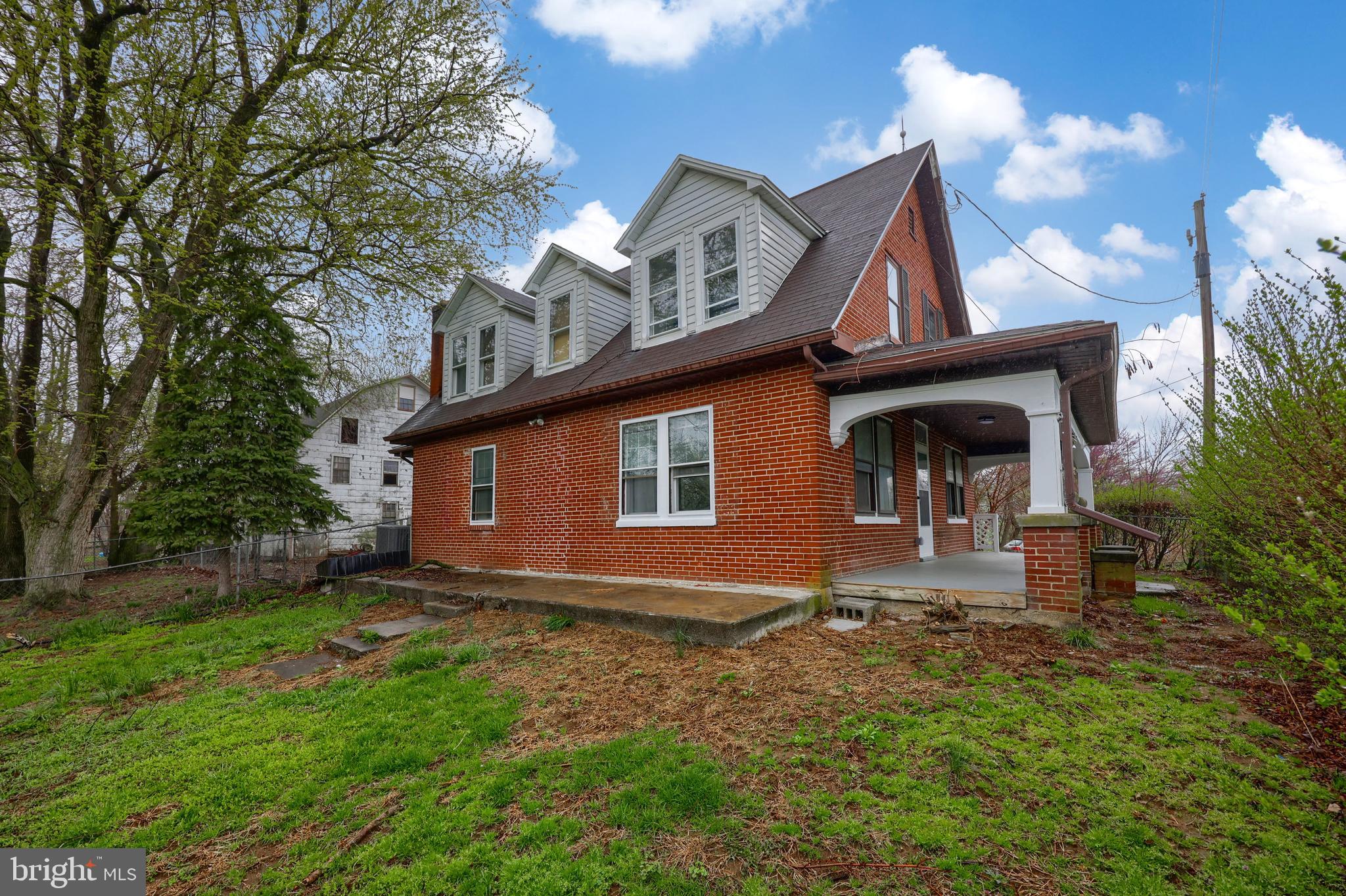 670 Greentree Road Elizabethtown, PA 17022 - Photo 7 of 61