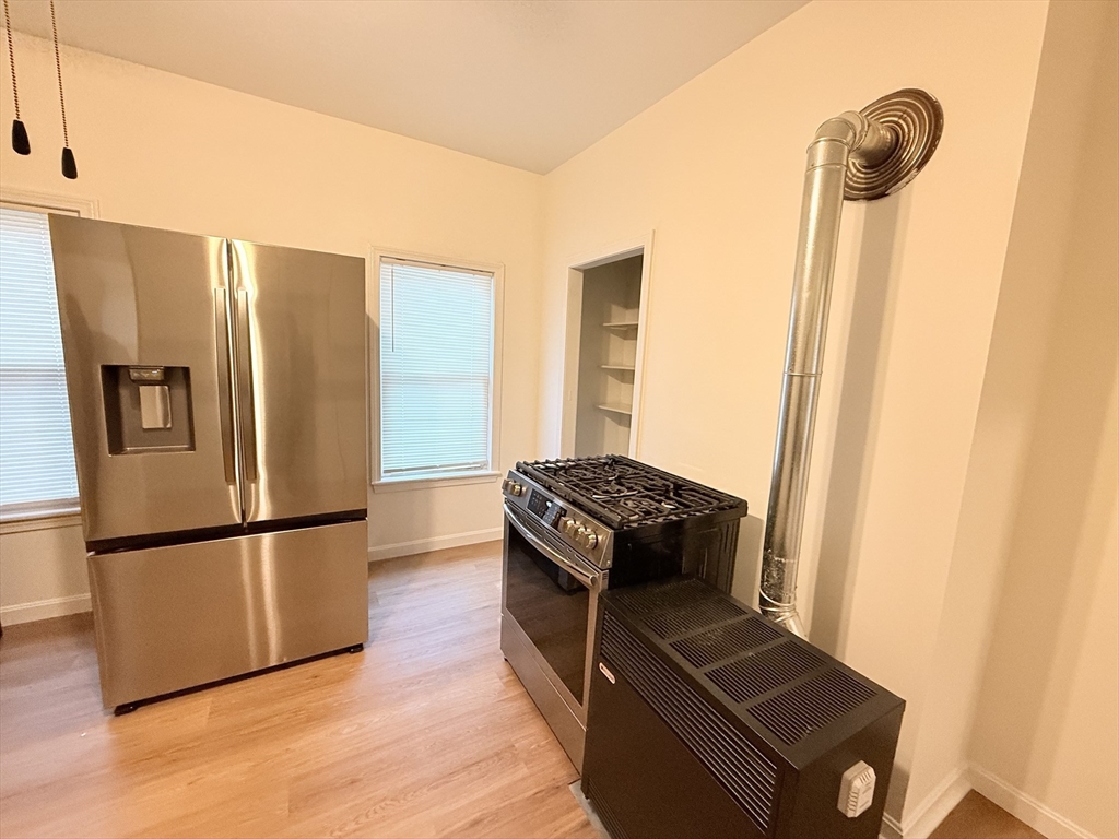 6 South Ward Street, Unit 1 Worcester, MA 01610 - Photo 3 of 8