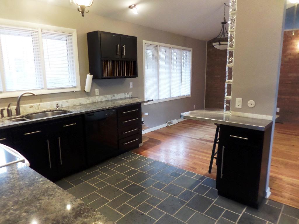 110 Wood Ridge Lane Oak Ridge, TN 37830 - Photo 4 of 33 kitchen3