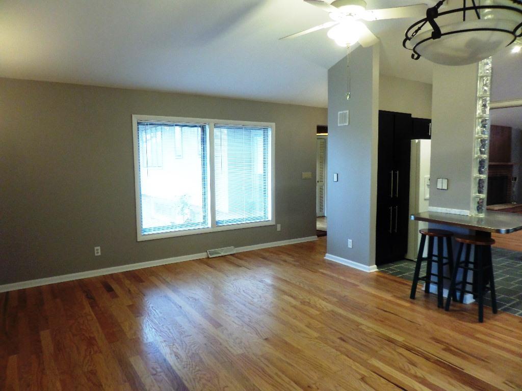 110 Wood Ridge Lane Oak Ridge, TN 37830 - Photo 8 of 33 living3