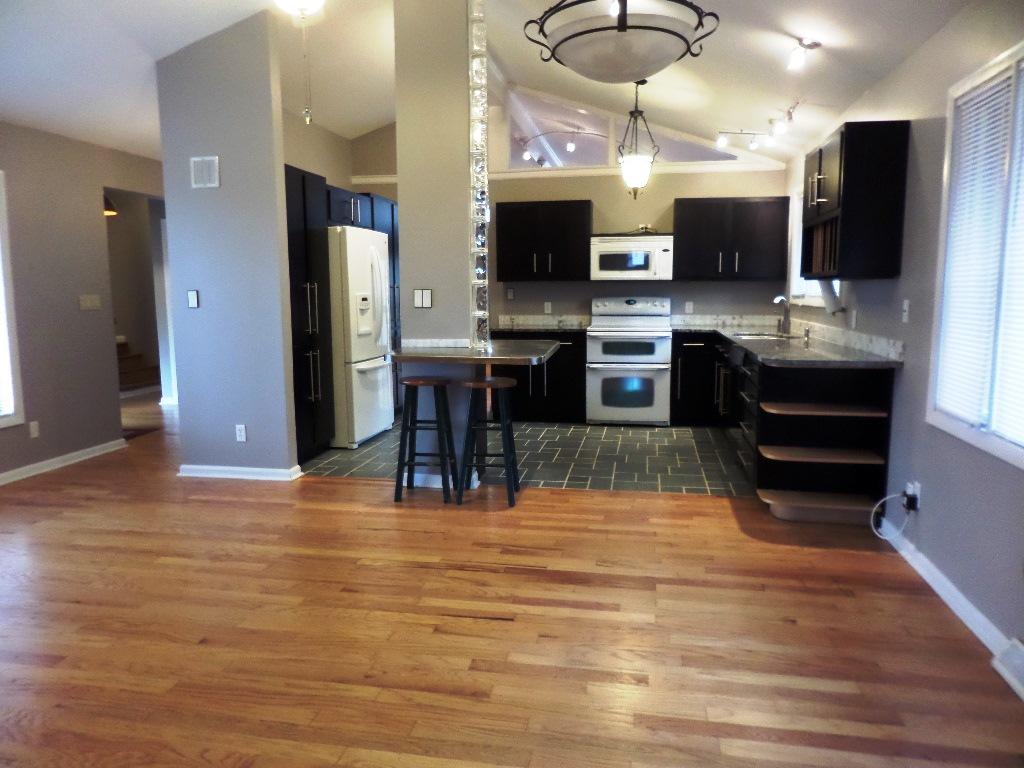 110 Wood Ridge Lane Oak Ridge, TN 37830 - Photo 9 of 33 livingintokitchen