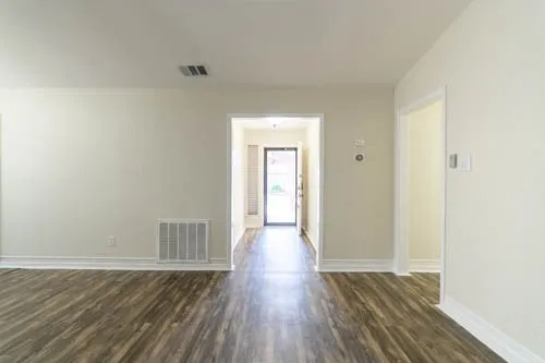 $2,000 | 7430 Cessna Drive, Corpus Christi, TX 78412