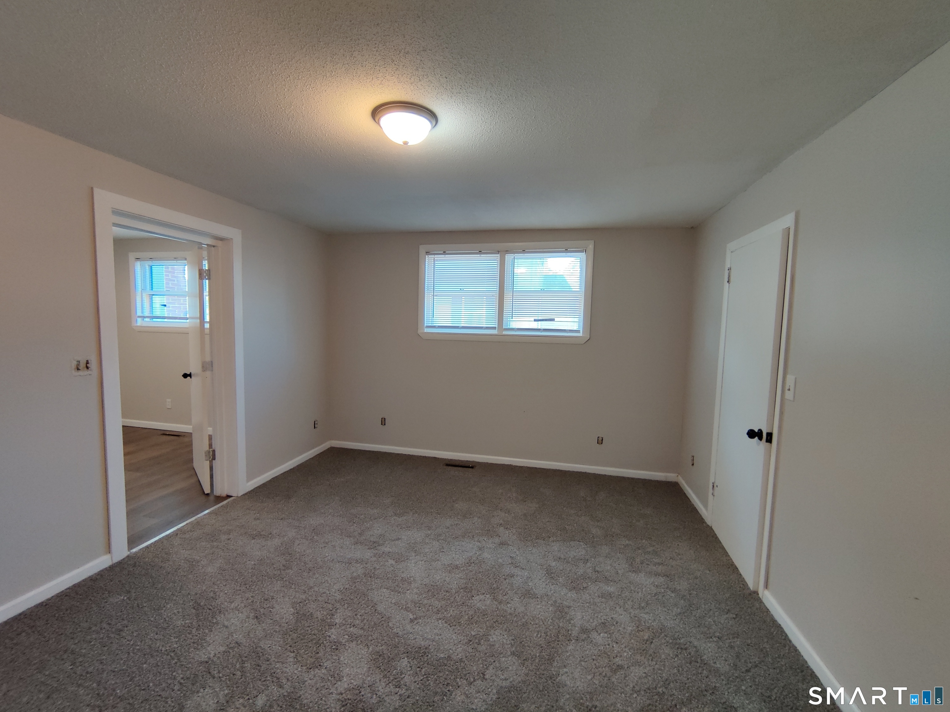 141 Hawkins Street Derby, CT 06418 - Photo 9 of 19