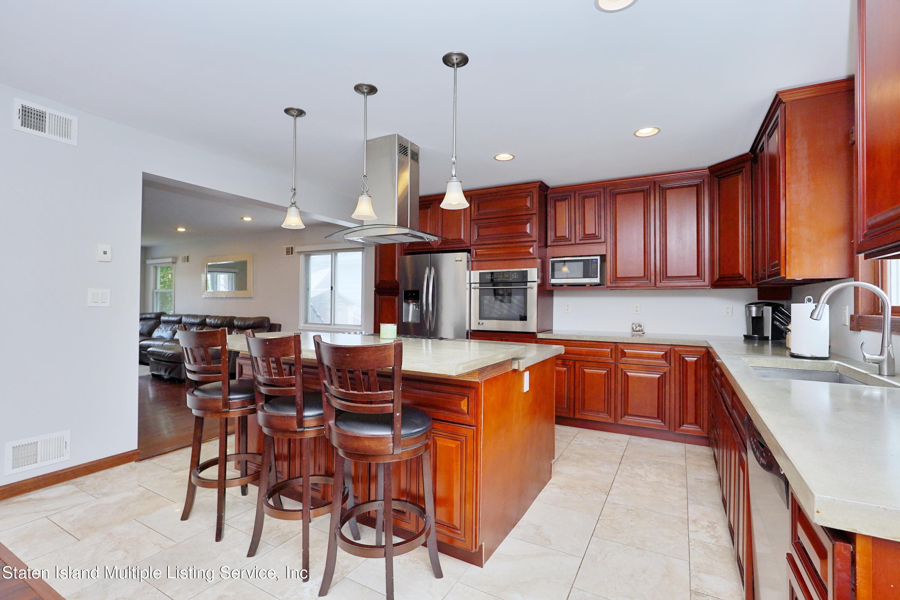 106 Raritan Avenue Staten Island, NY 10304 - Photo 14 of 49 Photo Dec 10 2022, 1 56 58 PM