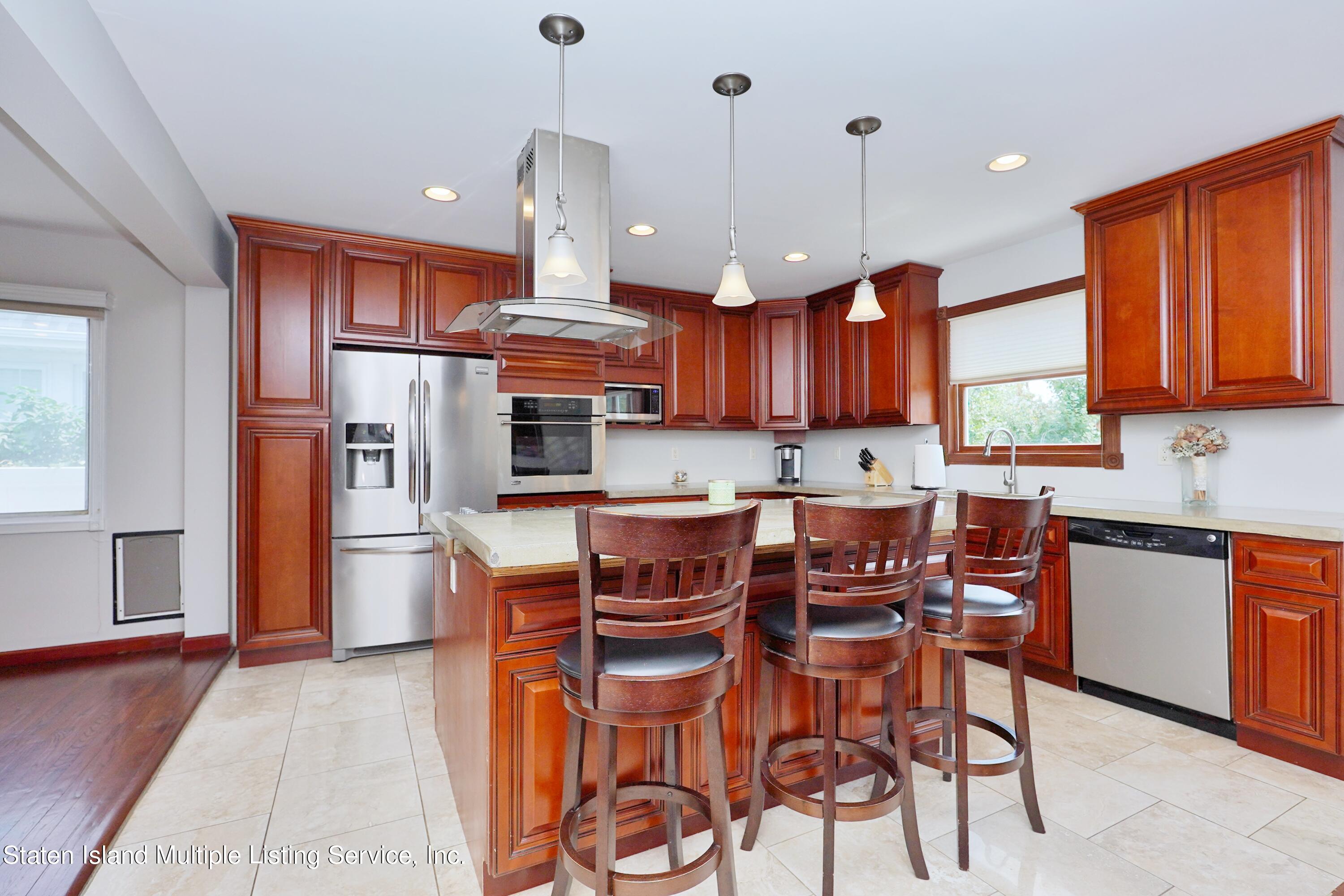 106 Raritan Avenue Staten Island, NY 10304 - Photo 15 of 49 Photo Dec 10 2022, 1 56 50 PM