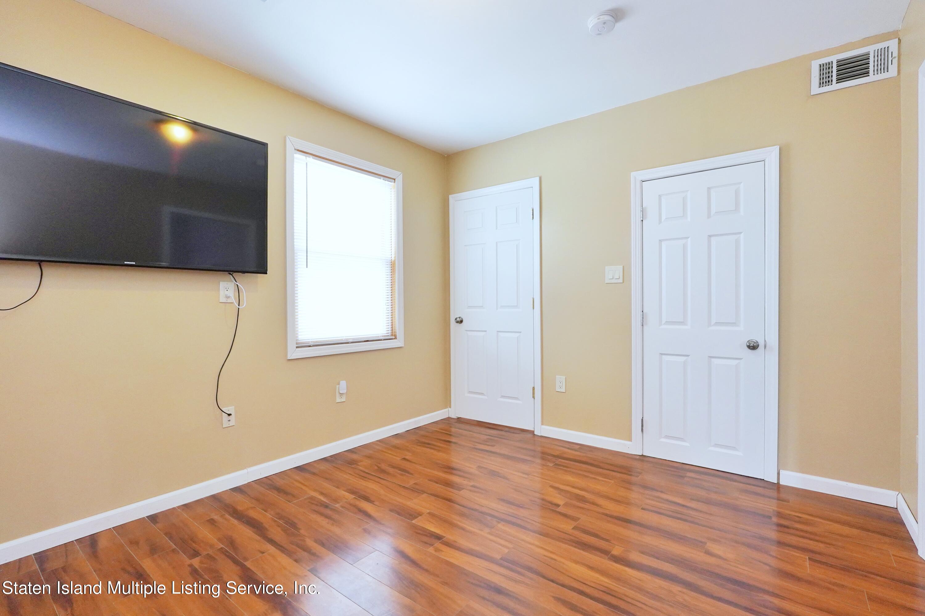 106 Raritan Avenue Staten Island, NY 10304 - Photo 31 of 49 Photo Dec 10 2022, 2 01 20 PM