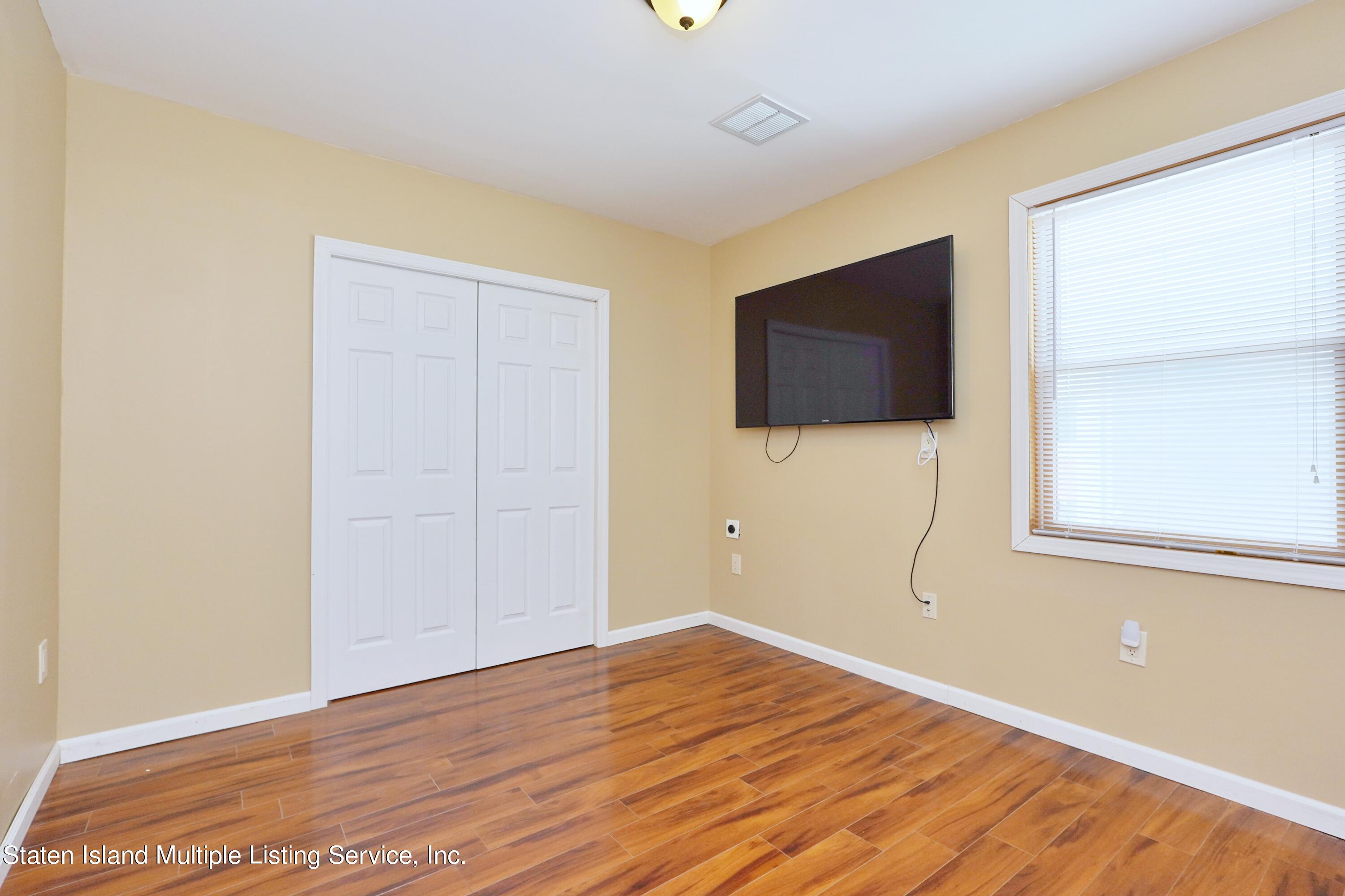 106 Raritan Avenue Staten Island, NY 10304 - Photo 32 of 49 Photo Dec 10 2022, 2 01 12 PM