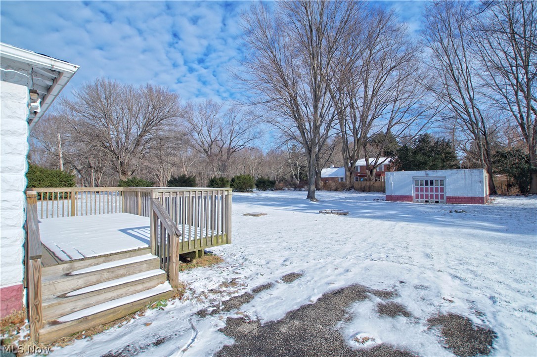 2833 Hubbard Road Madison, OH 44057 - Photo 4 of 31 Gallery Image 4