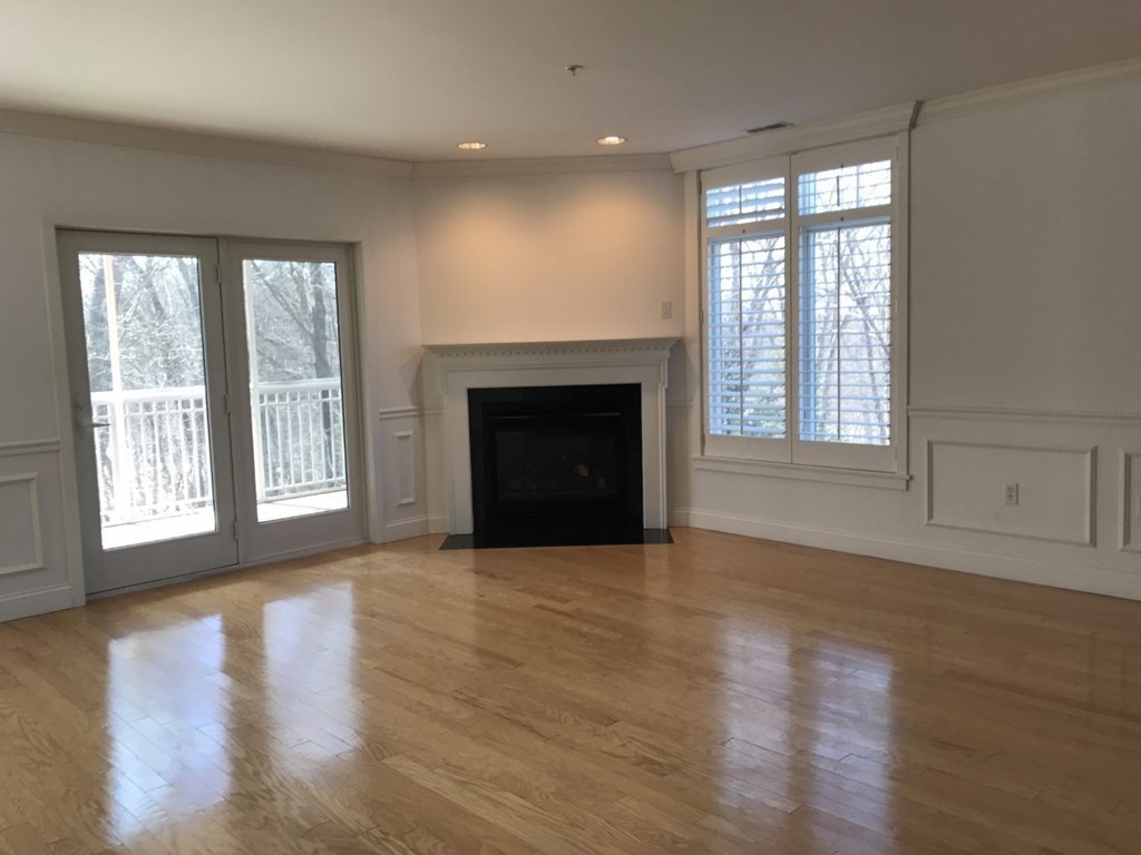 20 Northwood Road, Unit 303 Sudbury, MA 01776 - Photo 3 of 11