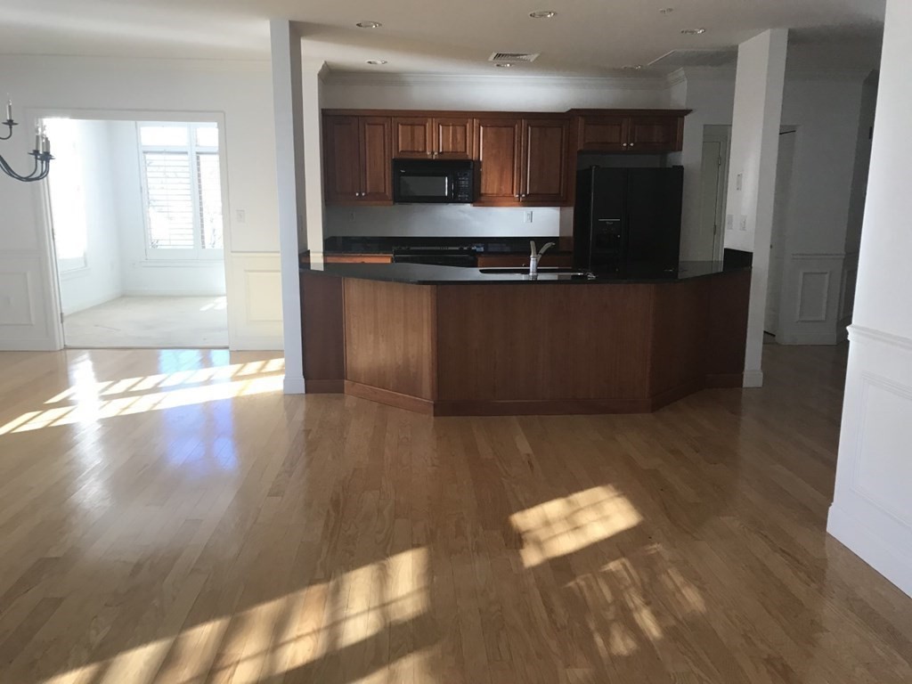 20 Northwood Road, Unit 303 Sudbury, MA 01776 - Photo 5 of 11