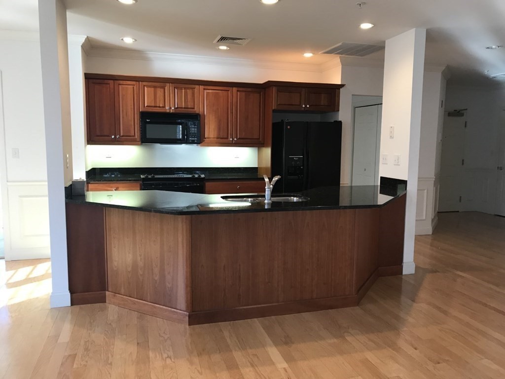 20 Northwood Road, Unit 303 Sudbury, MA 01776 - Photo 6 of 11