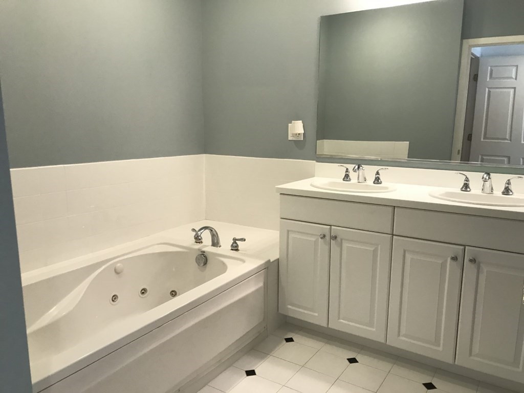 20 Northwood Road, Unit 303 Sudbury, MA 01776 - Photo 8 of 11