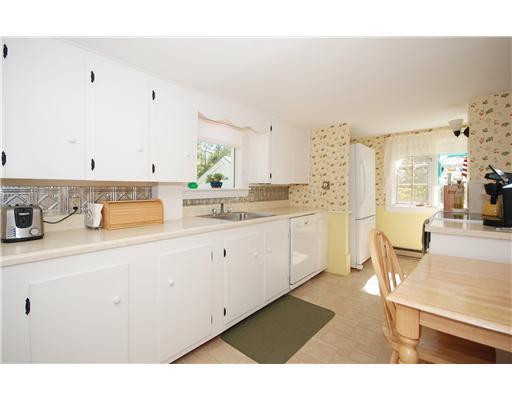 376 Intervale Road New Gloucester, ME 04260 - Photo 8 of 25 Kitchen.
