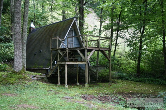 454 Hoke Wagoner Road Crumpler, NC 28617 - Photo 8 of 15 Gallery Image 8