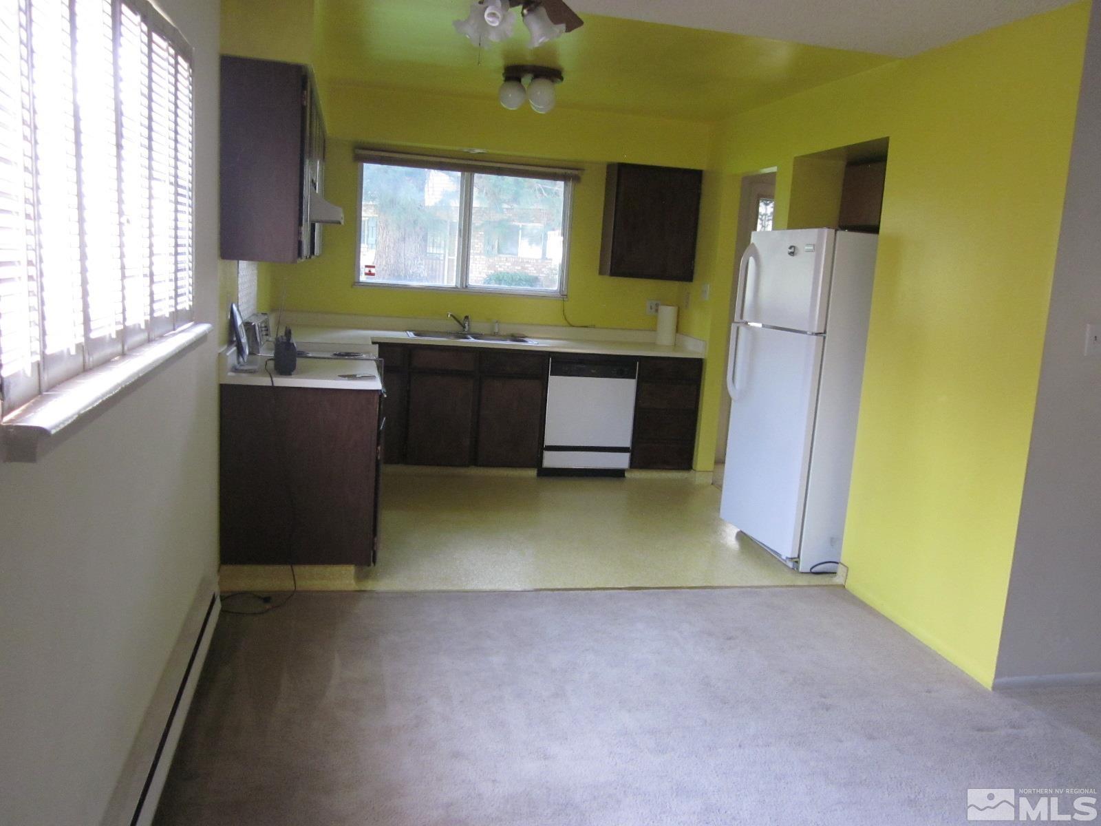 338 Smithridge Park Reno, NV 89502 - Photo 4 of 16 Photo 4