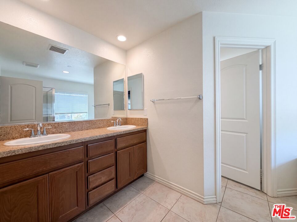 5654 Forry Court Lancaster, CA 93536 - Photo 16 of 26