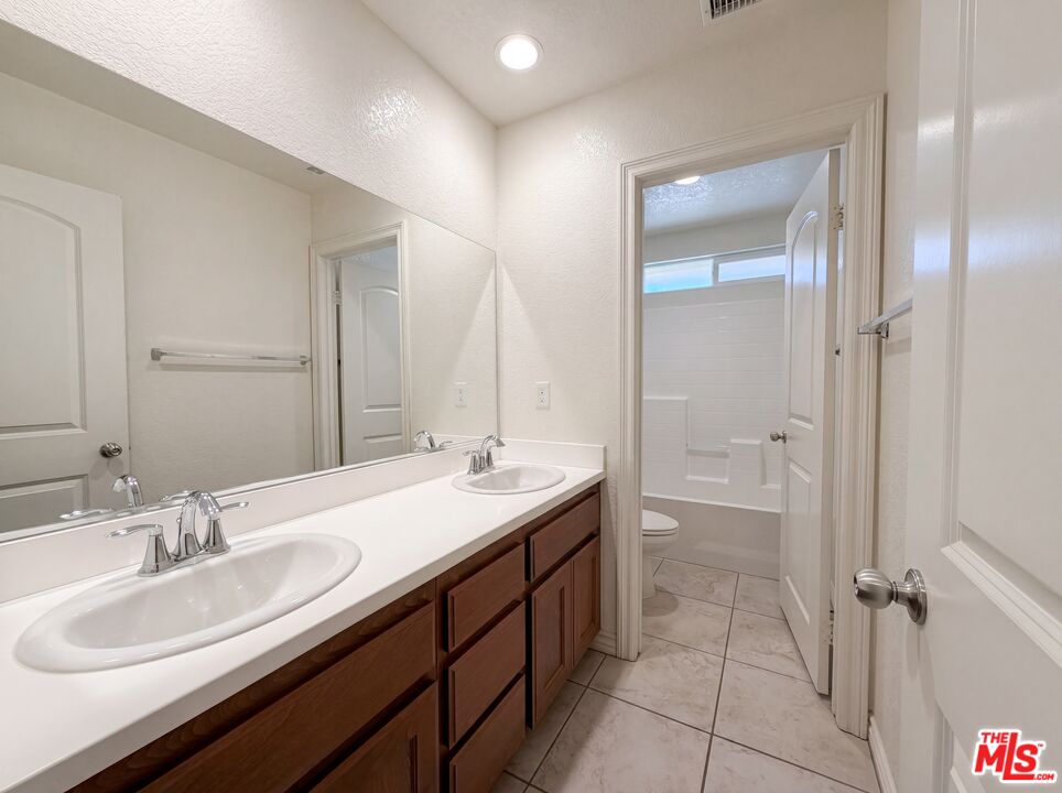 5654 Forry Court Lancaster, CA 93536 - Photo 18 of 26