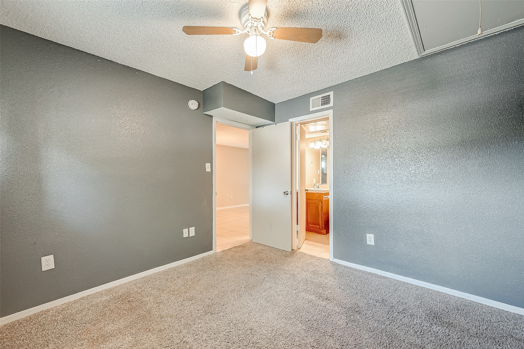 1505 Ward Road, Unit 214 Baytown, TX 77520 - Photo 16 of 48 2ND BEDROOM