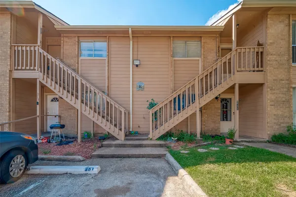 $60,000 | 1505 Ward Road, Unit 214, Baytown, TX 77520
