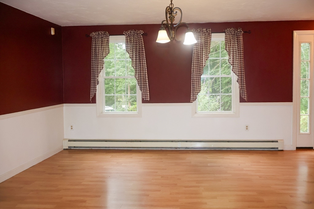 94 Whitins Road Sutton, MA 01590 - Photo 8 of 30