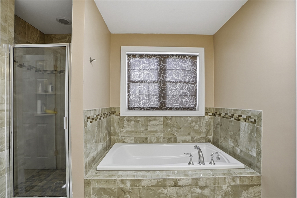 120 Mohawk Path Holliston, MA 01746 - Photo 32 of 36