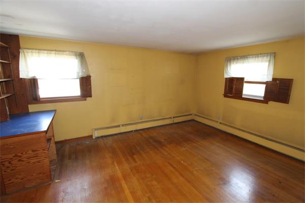 4 McGill Street Worcester, MA 01607 - Photo 7 of 11 Gallery Image 7