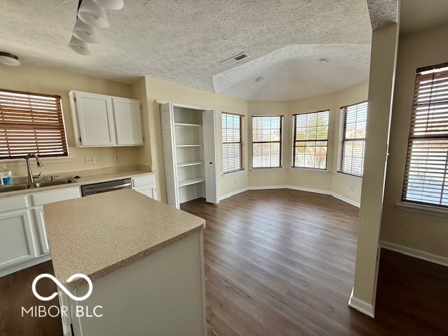 143 Tracy Ridge Boulevard Whiteland, IN 46184 - Photo 8 of 23