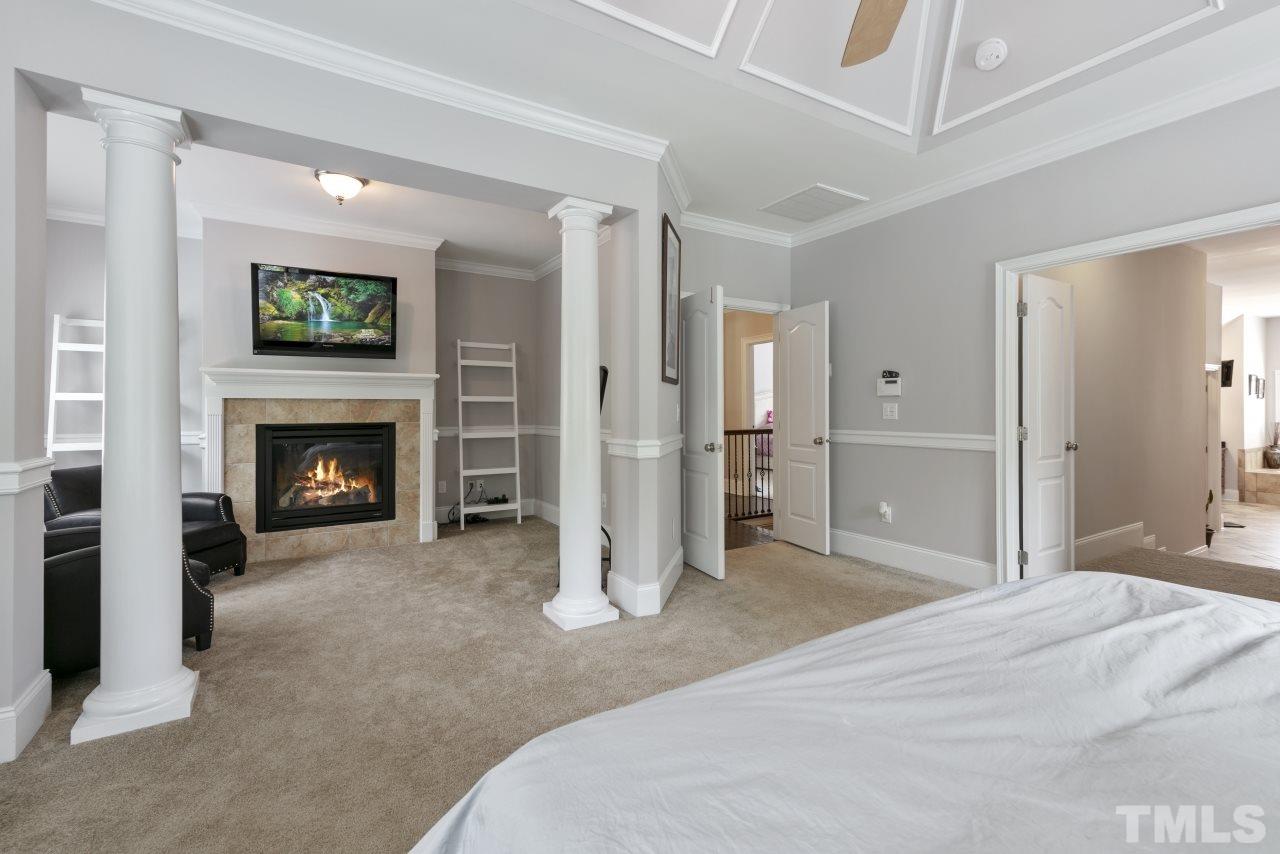 2216 Wood Cutter Court Raleigh, NC 27606 - Photo 14 of 30 Gallery Image 14