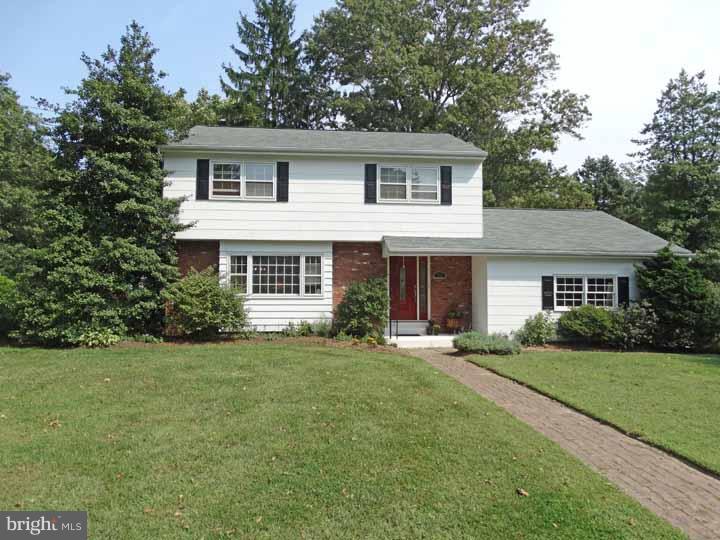 262 Hickory Road Yardley, PA 19067 - Photo 1 of 22