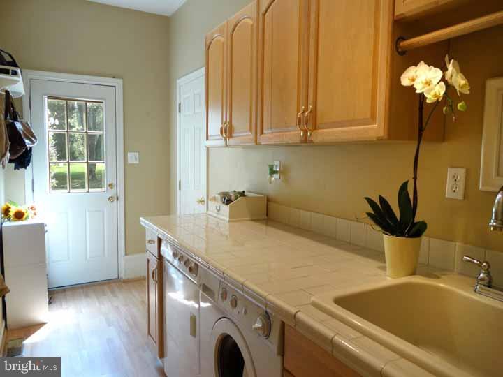 262 Hickory Road Yardley, PA 19067 - Photo 13 of 22