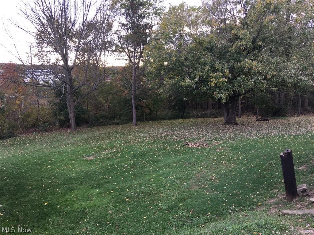 1978 Massillon Road Akron, OH 44312 - Photo 16 of 17