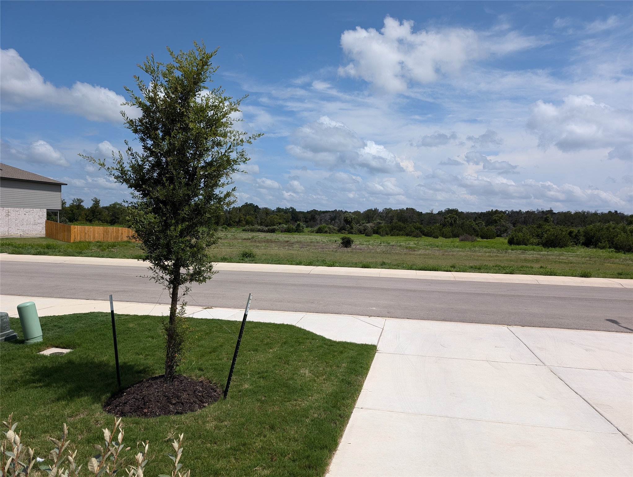 1121 Tipton Street Georgetown, TX 78633 - Photo 2 of 15