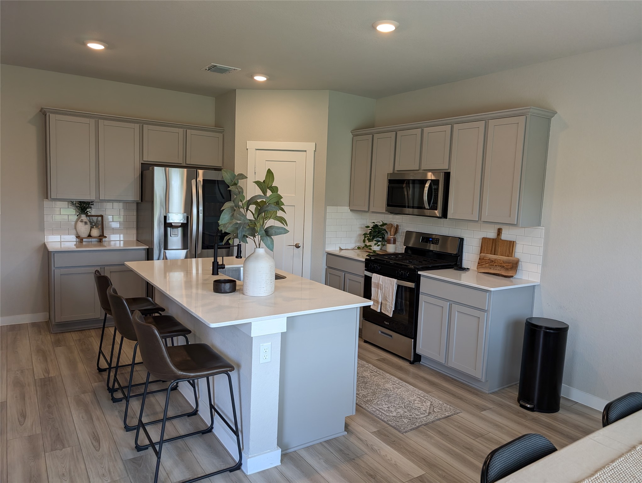 1121 Tipton Street Georgetown, TX 78633 - Photo 5 of 15