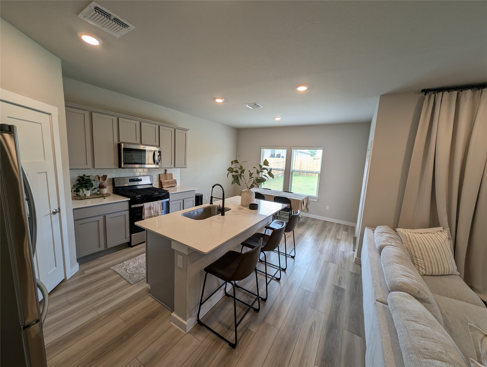 1121 Tipton Street Georgetown, TX 78633 - Photo 6 of 15