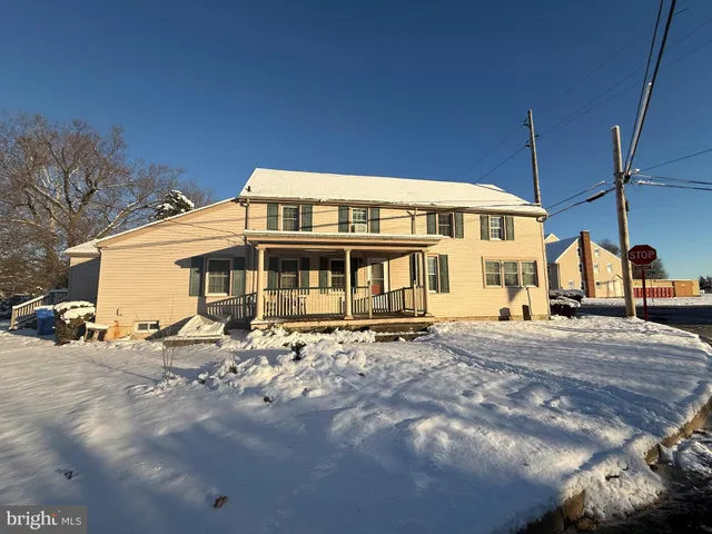 a view of a large white building