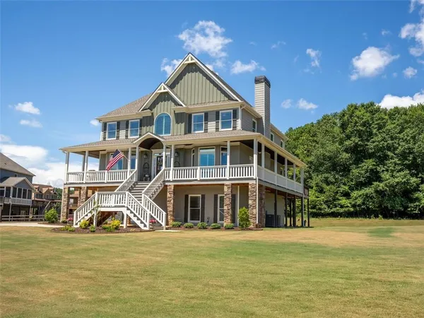 $709,900 | 96 River Walk Parkway, Euharlee, GA 30145