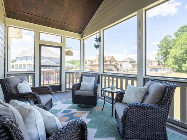 $709,900 | 96 River Walk Parkway, Euharlee, GA 30145