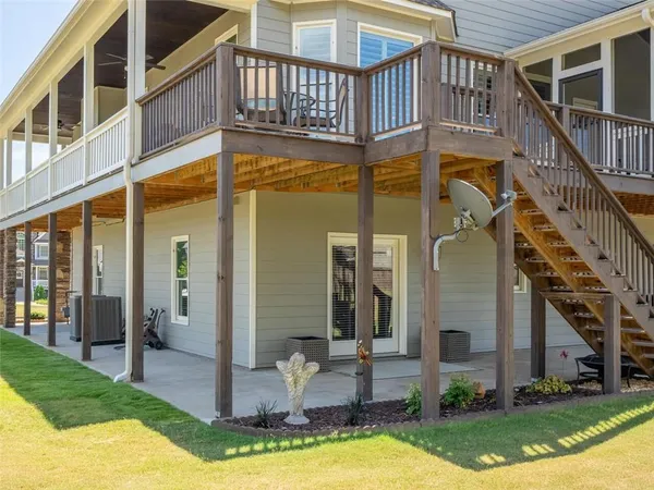 $709,900 | 96 River Walk Parkway, Euharlee, GA 30145