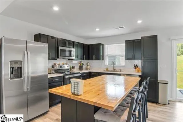 $1,600 | 34 Tidworth Drive, Greer, SC 29651