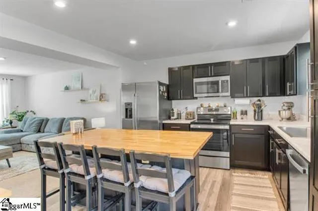 $1,600 | 34 Tidworth Drive, Greer, SC 29651