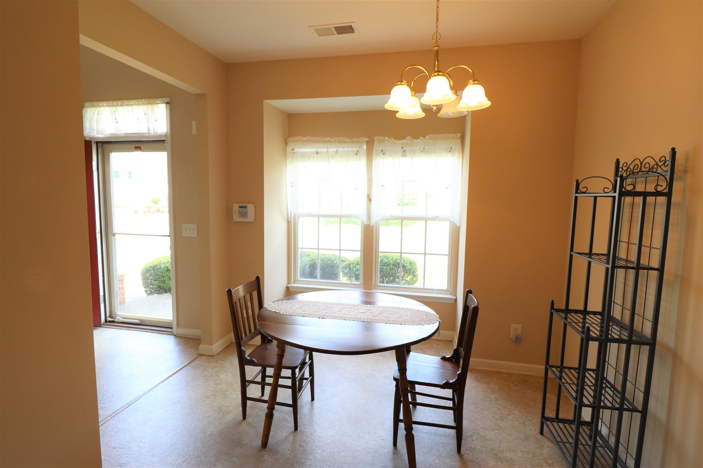 Eat in Kitchen Area 