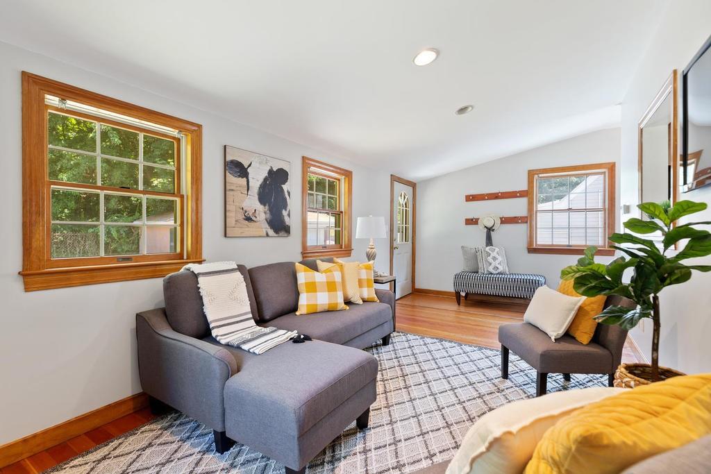 113 Roberts Road Medford, MA 02155 - Photo 19 of 32 Gallery Image 19