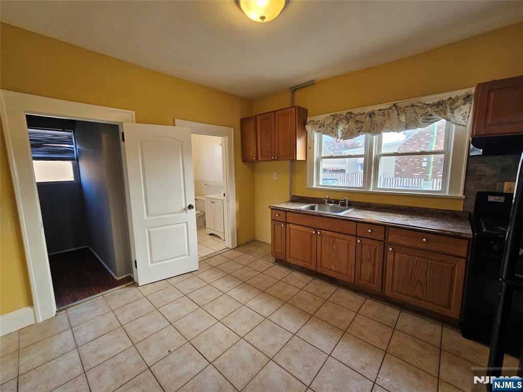 2 Grove Street, Unit 1 South Hackensack, NJ 07606 - Photo 7 of 9