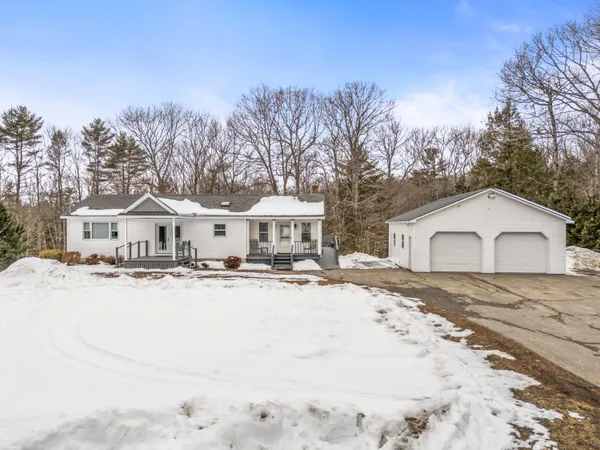 $375,000 | 97 1st Street, West Gardiner, ME 04345