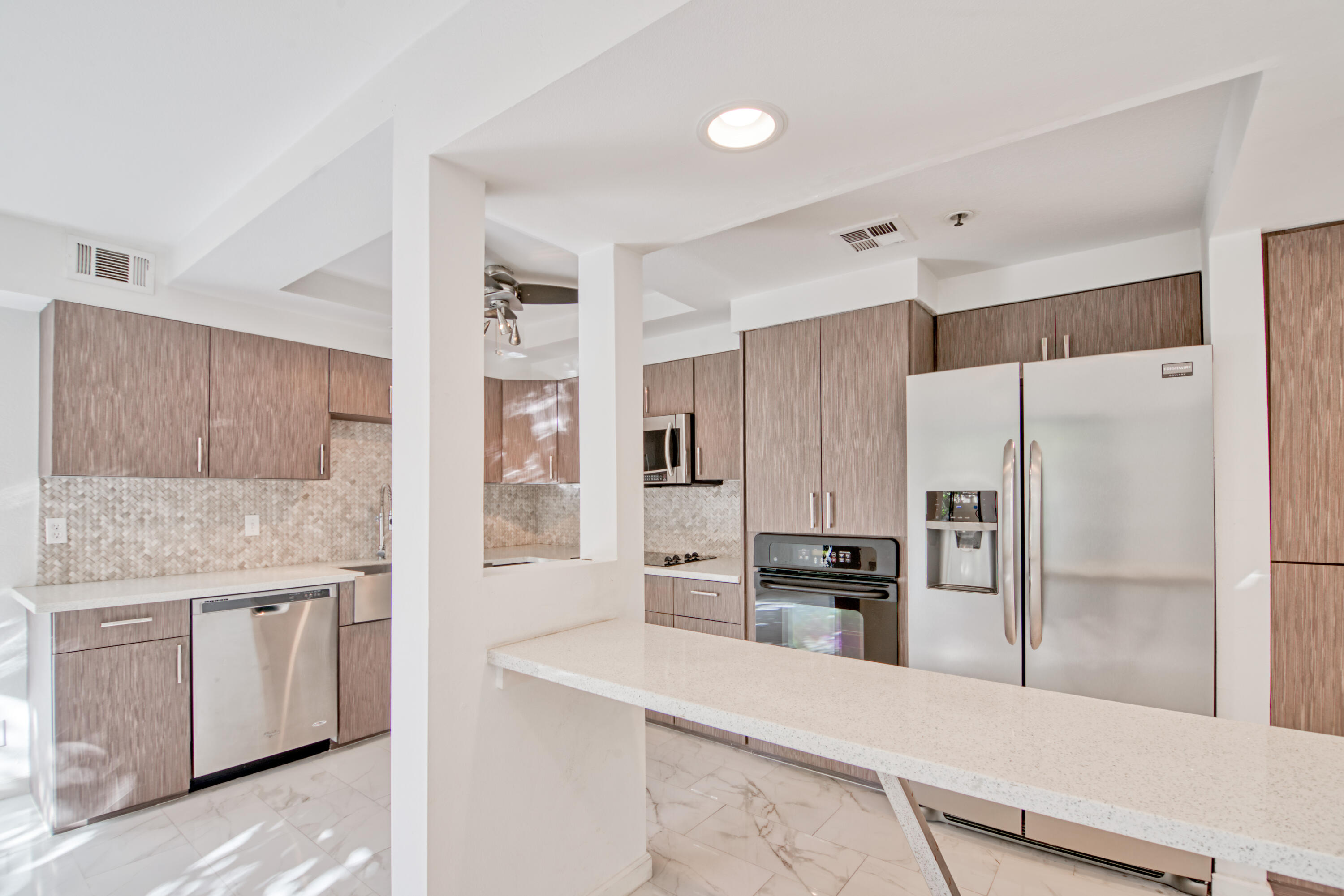 867 Village Square South Palm Springs, CA 92262 - Photo 16 of 36 14