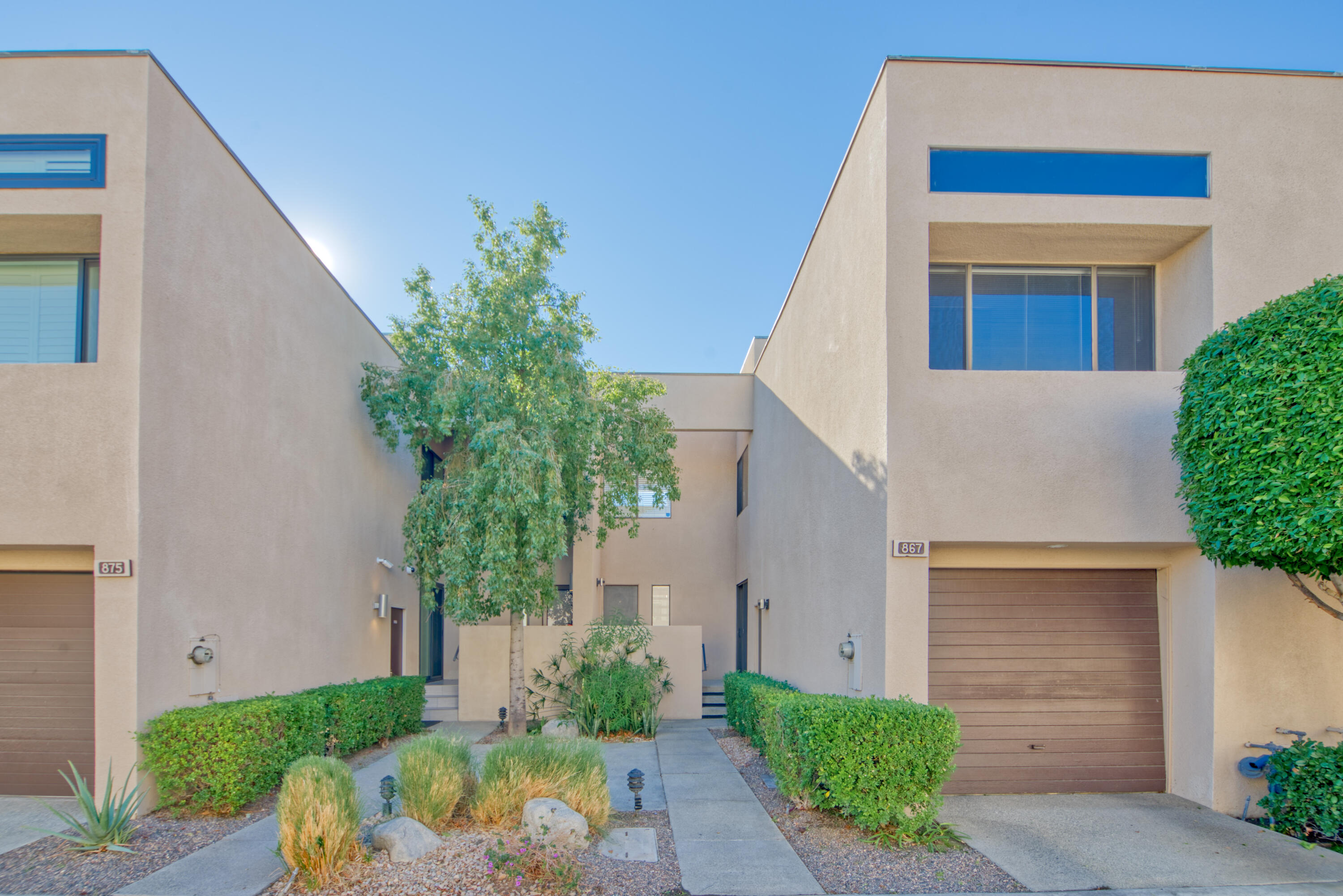 867 Village Square South Palm Springs, CA 92262 - Photo 4 of 36 16