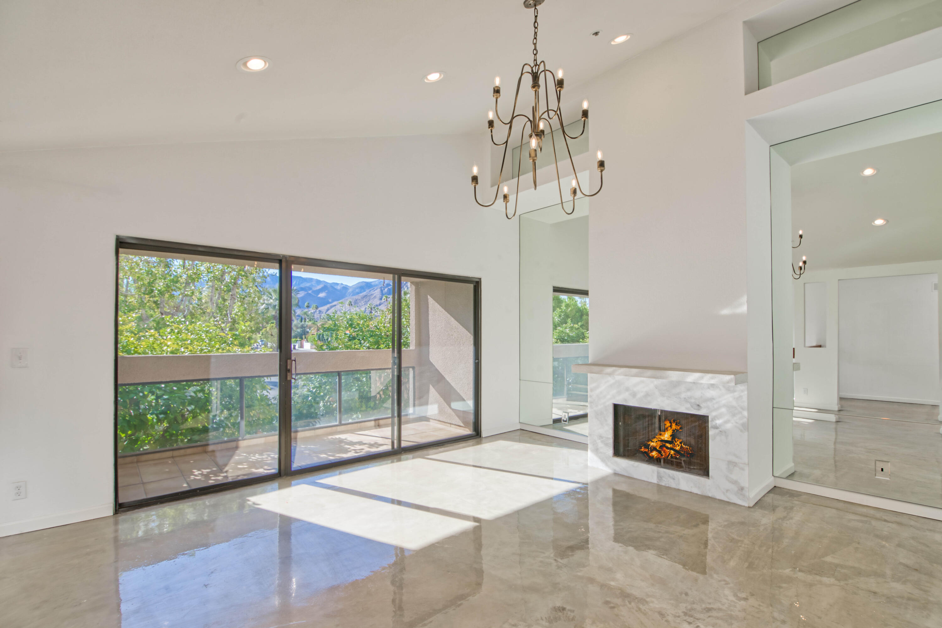 867 Village Square South Palm Springs, CA 92262 - Photo 8 of 36 38