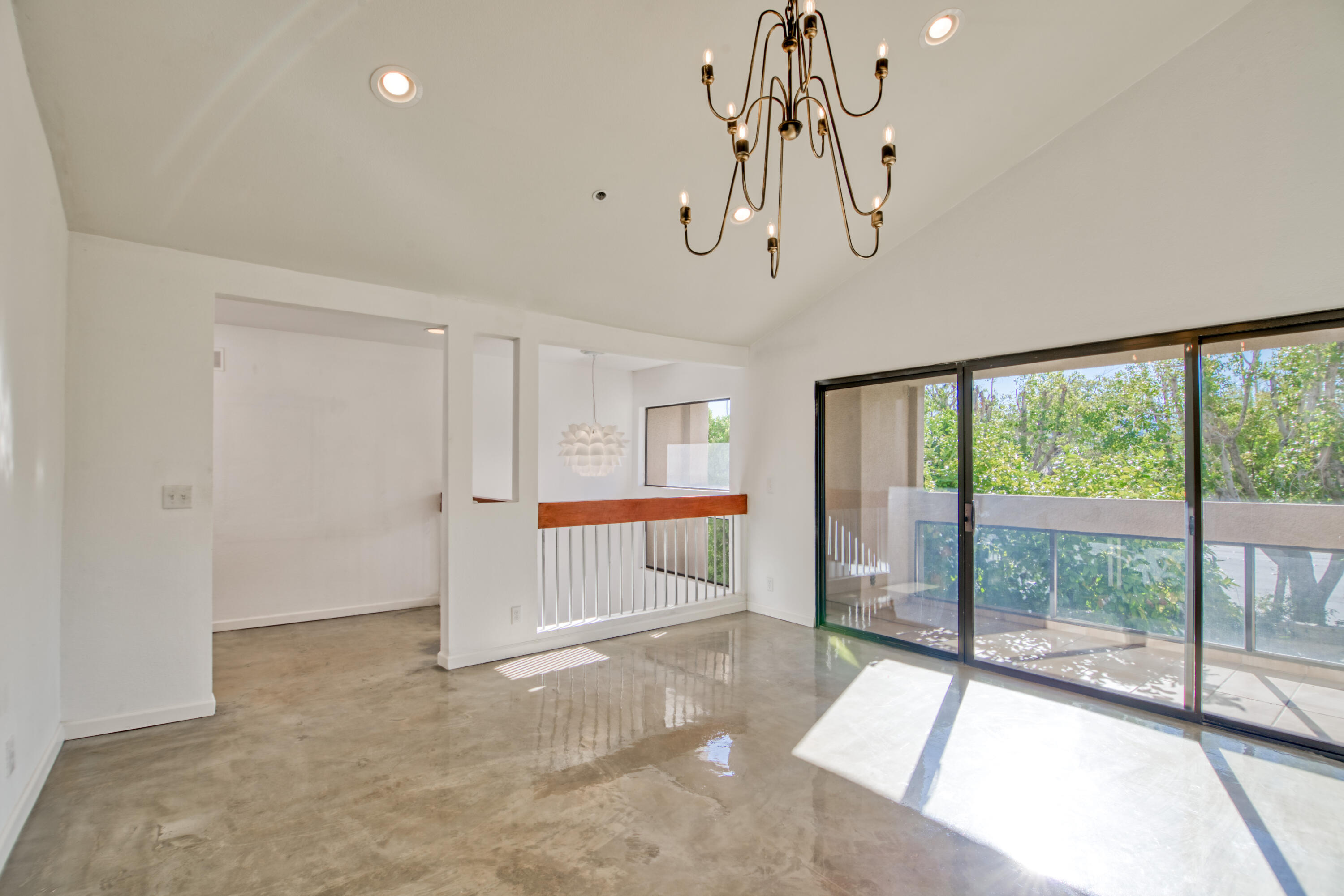 867 Village Square South Palm Springs, CA 92262 - Photo 10 of 36 39